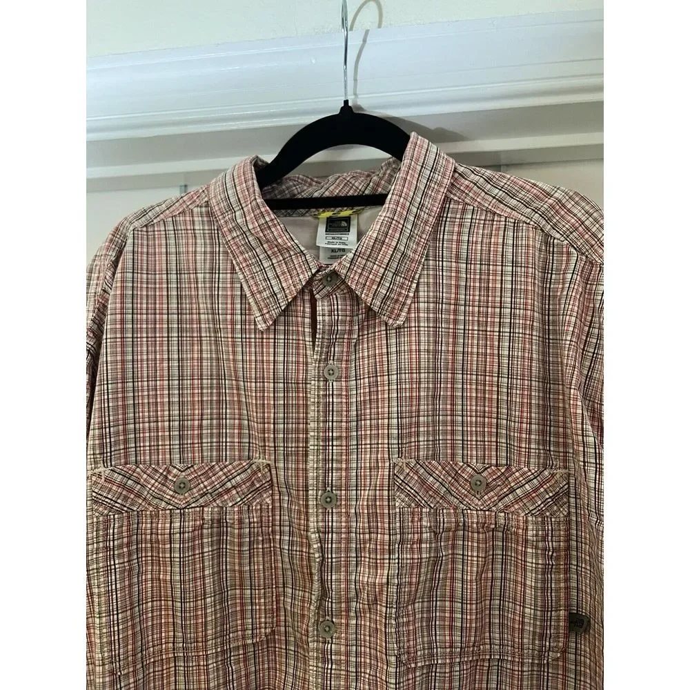 The North Face‎ Long Sleeve Button Lightweight Shirt Mens XL Red Beige Plaid